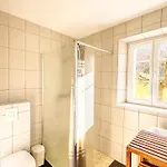 Cosy Lisiere De Foret Chalet