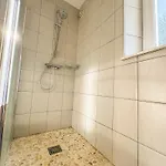 Cosy Lisiere De Foret Chalet
