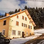 Cosy Lisiere De Foret Chalet *
