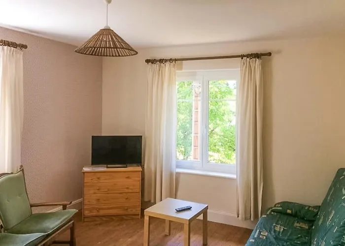 Cosy Lisiere De Foret